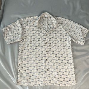 Vintage 90’s Cool Patterned Men’s Shortsleeved Button Down Size Large